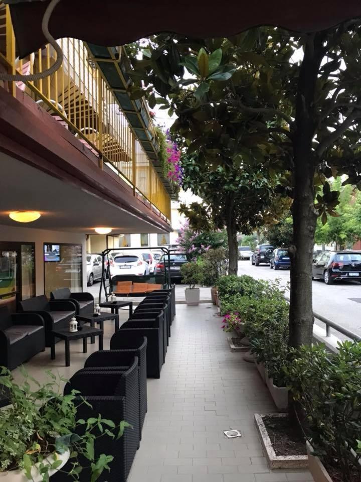 Hotel Glenn Rímini Exterior foto