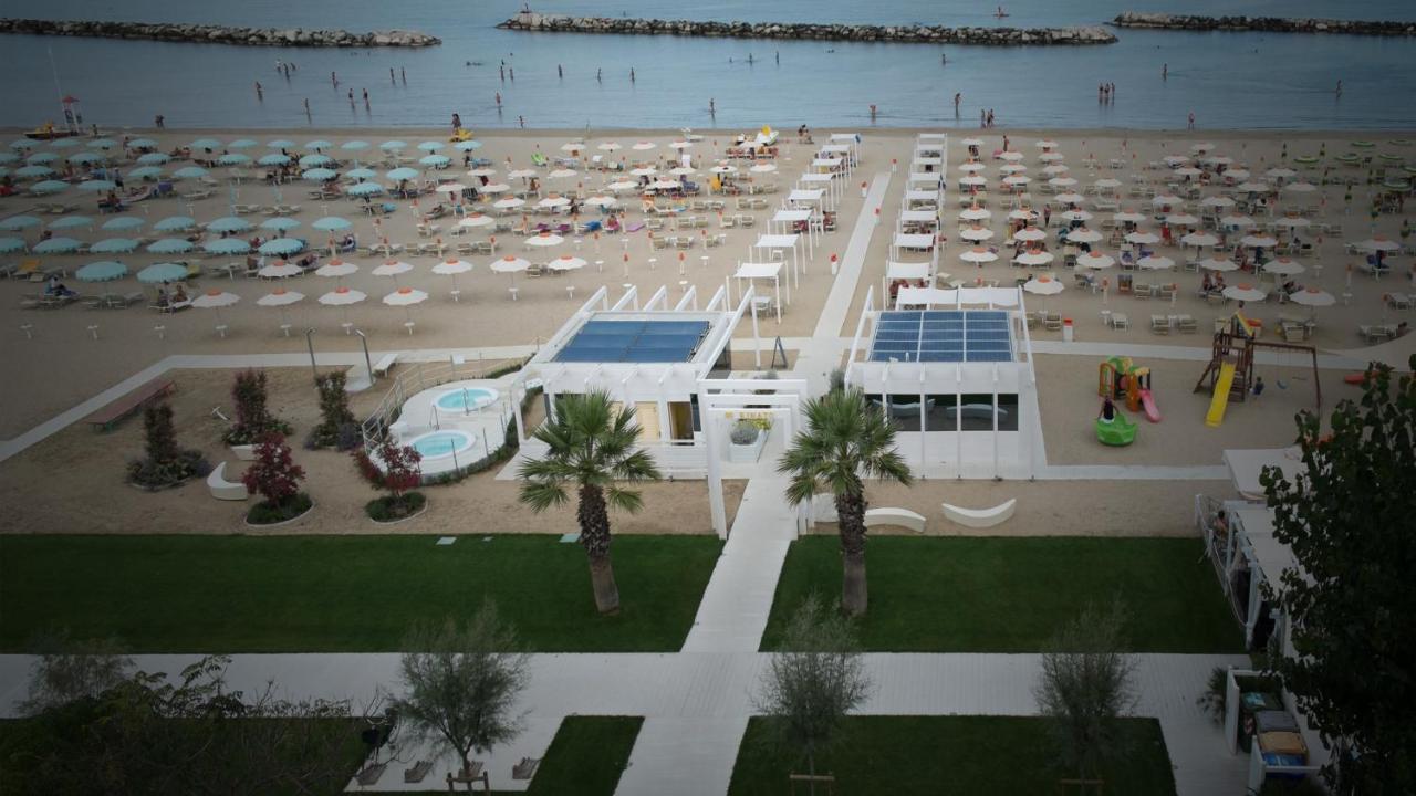 Hotel Glenn Rímini Exterior foto